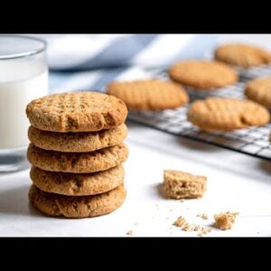 Keto Peanut Butter Cookies [Easy & Delicious]