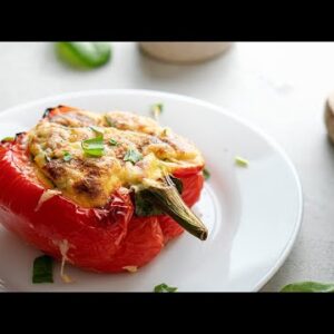 Vegetarian Keto Stuffed Peppers [Three Cheese Quiche]
