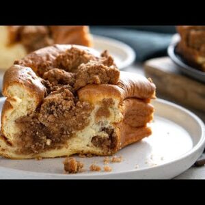 Keto Coffee Cake Recipe [Low Carb, Delicious & EASY]