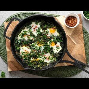 Quick Keto Spinach Shakshuka Recipe [Low Carb]
